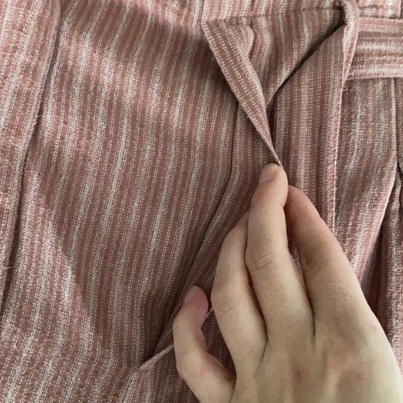 American Eagle striped paper bag waist pants w/tie - Picture 4 of 7